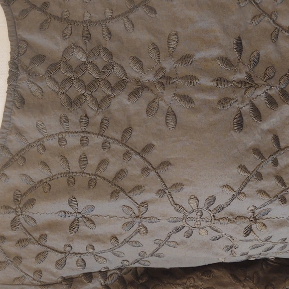 Chico's Women's Olive Green Embroidered Blouse - Picture 3 of 6